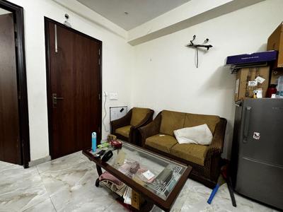 Bedroom Image of 1300 Sq.ft 2 BHK Builder Floor for rent in Sector 43 Gurgaon for Rs. 46000
