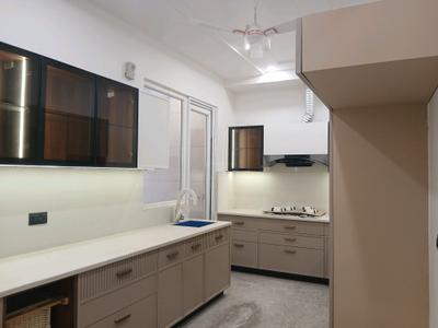 Kitchen Image of 2250 Sq.ft 4 BHK Builder Floor for sale in Paschim Vihar New Delhi for Rs. 43500008