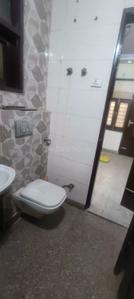 Bathroom Image of 850 Sq.ft 3 BHK Builder Floor for rent in Sector 25 Rohini New Delhi for Rs. 23000