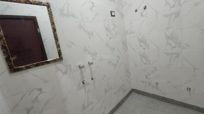 Image of 700 Sq.ft 2 BHK Builder Floor for rent in Patparganj, New Delhi for Rs. 20000