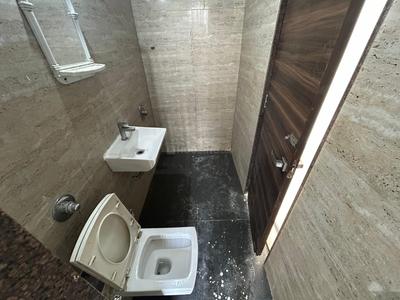 Bathroom Image of 900 Sq.ft 2 BHK Apartment / Flat for sale in Shakti Calista, Ghansoli Navi Mumbai for Rs. 21500000