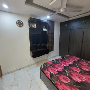 Bedroom Image of 1200 Sq.ft 3 BHK Builder Floor for sale in Karol Bagh New Delhi for Rs. 15000000