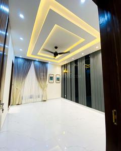 Hall Image of 1500 Sq.ft 3 BHK Apartment / Flat for sale in Sector 93 Noida for Rs. 5750000