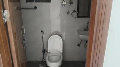 Image of 2100 Sq.ft 4 BHK Apartment / Flat for rent in Rudra Apartment, Sector 6 Dwarka, New Delhi for Rs. 55000