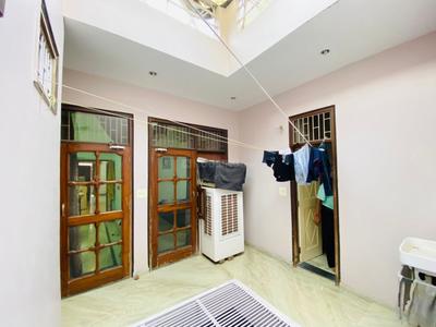Bedroom Image of 2250 Sq.ft 2 BHK Builder Floor for rent in Sector 64 Faridabad for Rs. 22000