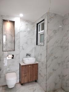 Common Bathroom Image of 1557 Sq.ft 3 BHK Builder Floor for sale in BPTP District 4, Sector 84 Faridabad for Rs. 17000000