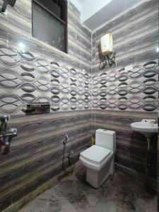 Bathroom Image of 1580 Sq.ft 2 BHK Builder Floor for rent in Big Block Builder Floor, Sector 46 Gurgaon for Rs. 38000