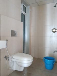 Common Bathroom Image of 1300 Sq.ft 3 BHK Apartment / Flat for rent in Godrej Emerald, Kasarvadavali Thane for Rs. 37998