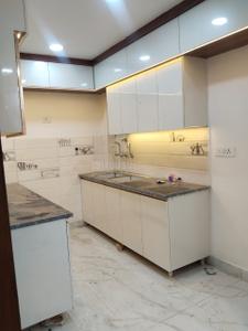 Kitchen Image of 1850 Sq.ft 4 BHK Apartment / Flat for sale in Sector 73 Noida for Rs. 12000000