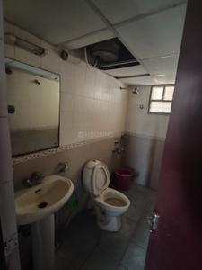 Bathroom Image of 2500 Sq.ft 3 BHK Apartment / Flat for rent in Bennigana Halli Bengaluru for Rs. 80000