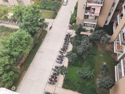 Balcony Image of 1000 Sq.ft 2 BHK Apartment / Flat for sale in Puri Pratham, Sector 84 Faridabad for Rs. 8400000