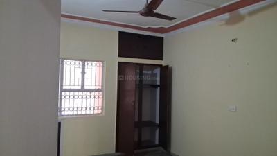 Bedroom Image of 1800 Sq.ft 3 BHK Builder Floor for sale in Sarita Vihar New Delhi for Rs. 28000000