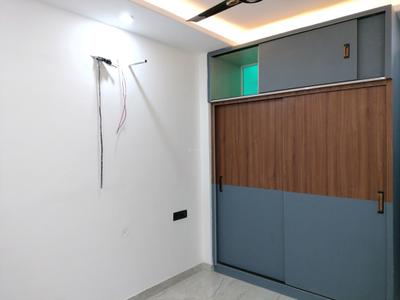 Bedroom Image of 650 Sq.ft 2 BHK Builder Floor for sale in Sector 8 Dwarka New Delhi for Rs. 11450000