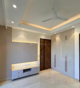 Bedroom Image of 2450 Sq.ft 4 BHK Builder Floor for sale in Model Town New Delhi for Rs. 54500000