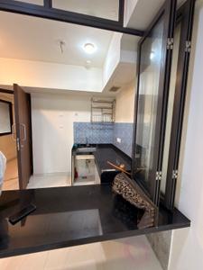Kitchen Image of 400 Sq.ft 1 BHK Apartment / Flat for rent in Lodha Crown, Thane West Thane for Rs. 23999
