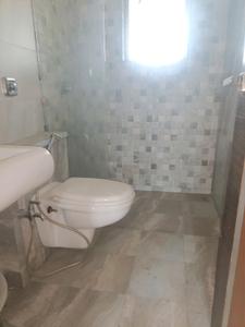 Common Bathroom Image of 1100 Sq.ft 2 BHK Apartment / Flat for sale in Avenue Hills, Kharghar Navi Mumbai for Rs. 15000000
