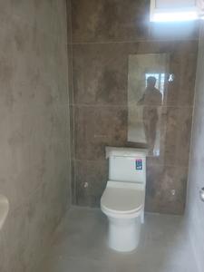 Common Bathroom Image of 1335 Sq.ft 2 BHK Apartment / Flat for sale in Thimu Kings Court Block B, Dullapally Hyderabad for Rs. 6274500