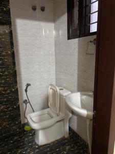 Bathroom Image of 2250 Sq.ft 3.5 BHK Villa for rent in HL City, sector 37 Bahadurgarh for Rs. 28000