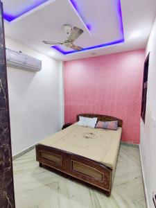 Bedroom Image of 625 Sq.ft 2 BHK Builder Floor for rent in Sector 5 Rohini New Delhi for Rs. 26000