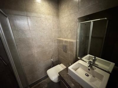 Bathroom Image of 3200 Sq.ft 4 BHK Duplex for sale in Vasant Vihar New Delhi for Rs. 140000000