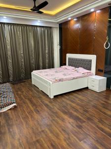 Bedroom Image of 3000 Sq.ft 4 BHK Builder Floor for rent in Mayfield Garden Luxury Floors, Mayfield Garden Gurgaon for Rs. 125000
