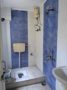 Common Bathroom Image of 1400 Sq.ft 3 BHK Apartment / Flat for sale in West Marredpally Secunderabad for Rs. 13000000