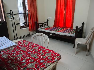 Bedroom Image of 750 Sq.ft 1 BHK Independent House for rent in Vazhuthacaud Thiruvananthapuram for Rs. 18000