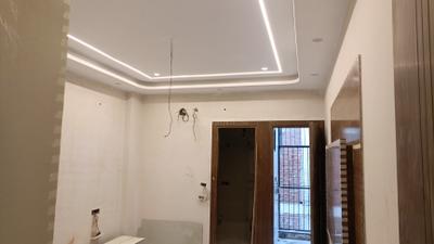 Bedroom Image of 1800 Sq.ft 3 BHK Builder Floor for sale in Preet Vihar New Delhi for Rs. 36000000