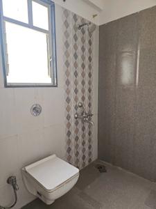 Common Bathroom Image of 600 Sq.ft 1 BHK Apartment / Flat for rent in Goel Hill Shire, Wagholi Pune for Rs. 14500