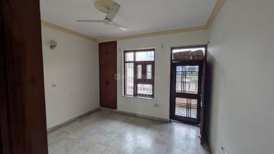 Bedroom Image of 3150 Sq.ft 3 BHK Independent House for rent in Sector 14 Faridabad for Rs. 34000