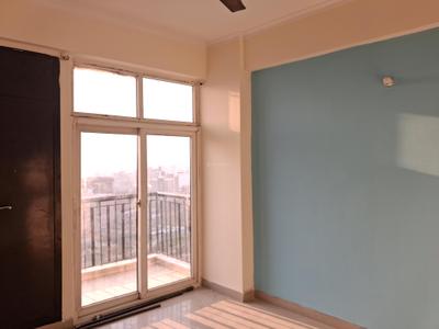 Bedroom Image of 1200 Sq.ft 3 BHK Apartment / Flat for sale in Amrapali Zodiac, Sector 120 Noida for Rs. 11800000