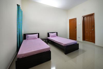 Bedroom Image of Guru Krupa Nilayam in Kukatpally, Hyderabad