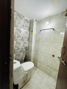 Bathroom Image of 550 Sq.ft 1 BHK Apartment / Flat for rent in Earthshastra Nariman Point, Mahalakshmi Nagar Indore for Rs. 15500