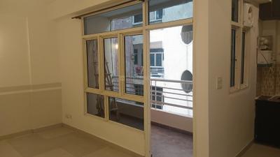 Living Room Image of 950 Sq.ft 2 BHK Apartment / Flat for sale in Supertech Livingston, Crossings Republik Ghaziabad for Rs. 7500000