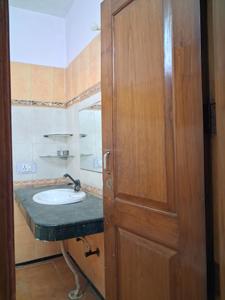 Bedroom Three Image of 2400 Sq.ft 4 BHK Builder Floor for rent in Sector 61 Noida for Rs. 55000