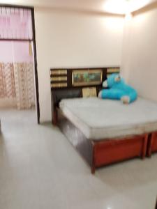 Bedroom Image of 850 Sq.ft 2 BHK Builder Floor for rent in Sector 63 A Noida for Rs. 20000