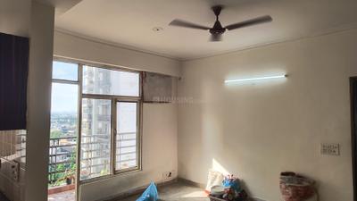 Living Room Image of 1349 Sq.ft 3 BHK Apartment / Flat for rent in Gardenia Glory, Sector 46 Noida for Rs. 36500