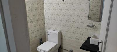 Bathroom Image of 1400 Sq.ft 2 BHK Builder Floor for rent in Shahpura Bhopal for Rs. 20000