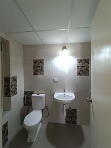 Bathroom Image of 720 Sq.ft 1 BHK Apartment / Flat for sale in Mahindra Happinest Kalyan Project A, Bhiwandi Thane for Rs. 3900000