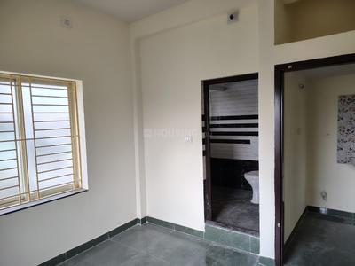 Bedroom Image of 300 Sq.ft 1 BHK Apartment / Flat for rent in Laxmi Sagar Bhubaneswar for Rs. 10000