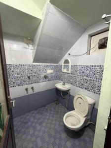 Bathroom Image of 1450 Sq.ft 4 BHK Independent House for sale in Vyttila Kochi for Rs. 10500000