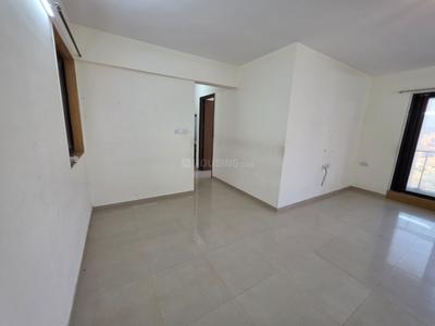 Living Room Image of 1050 Sq.ft 2 BHK Apartment / Flat for rent in Rustomjee Elanza, Malad West Mumbai for Rs. 82500