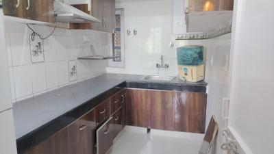 Kitchen Image of 1600 Sq.ft 3 BHK Apartment / Flat for rent in Reputed Shri Hari Apartment, Sector 12 Dwarka New Delhi for Rs. 43000