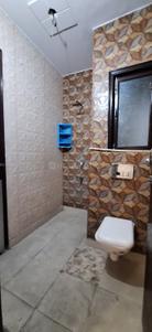 Bathroom Image of 550 Sq.ft 1 BHK Builder Floor for rent in Subhash Nagar New Delhi for Rs. 20000