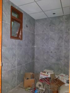 Common Bathroom Image of 1300 Sq.ft 3 BHK Apartment / Flat for sale in Lal Kuan Ghaziabad for Rs. 6065001
