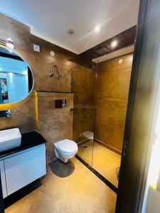 Bathroom Image of 1200 Sq.ft 3.5 BHK Apartment / Flat for sale in Smartworld Orchard, Sector 61 Gurgaon for Rs. 25500000