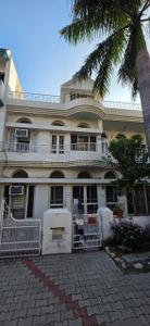 6 BHK Independent House