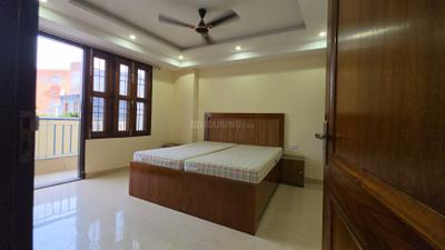Bedroom Image of 800 Sq.ft 2 BHK Apartment / Flat for rent in Rajpur New Delhi for Rs. 32000