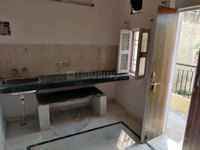 Kitchen Image of 500 Sq.ft 1 BHK Apartment / Flat for rent in Paharganj New Delhi for Rs. 15500