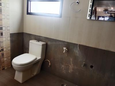 Bathroom Image of 3500 Sq.ft 4 BHK Villa for rent in Thudiyalur Coimbatore for Rs. 60000